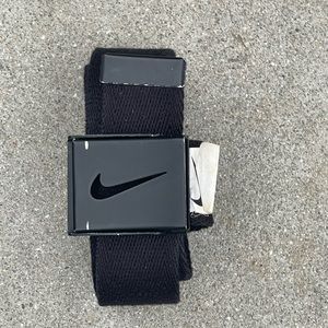 Nike belt